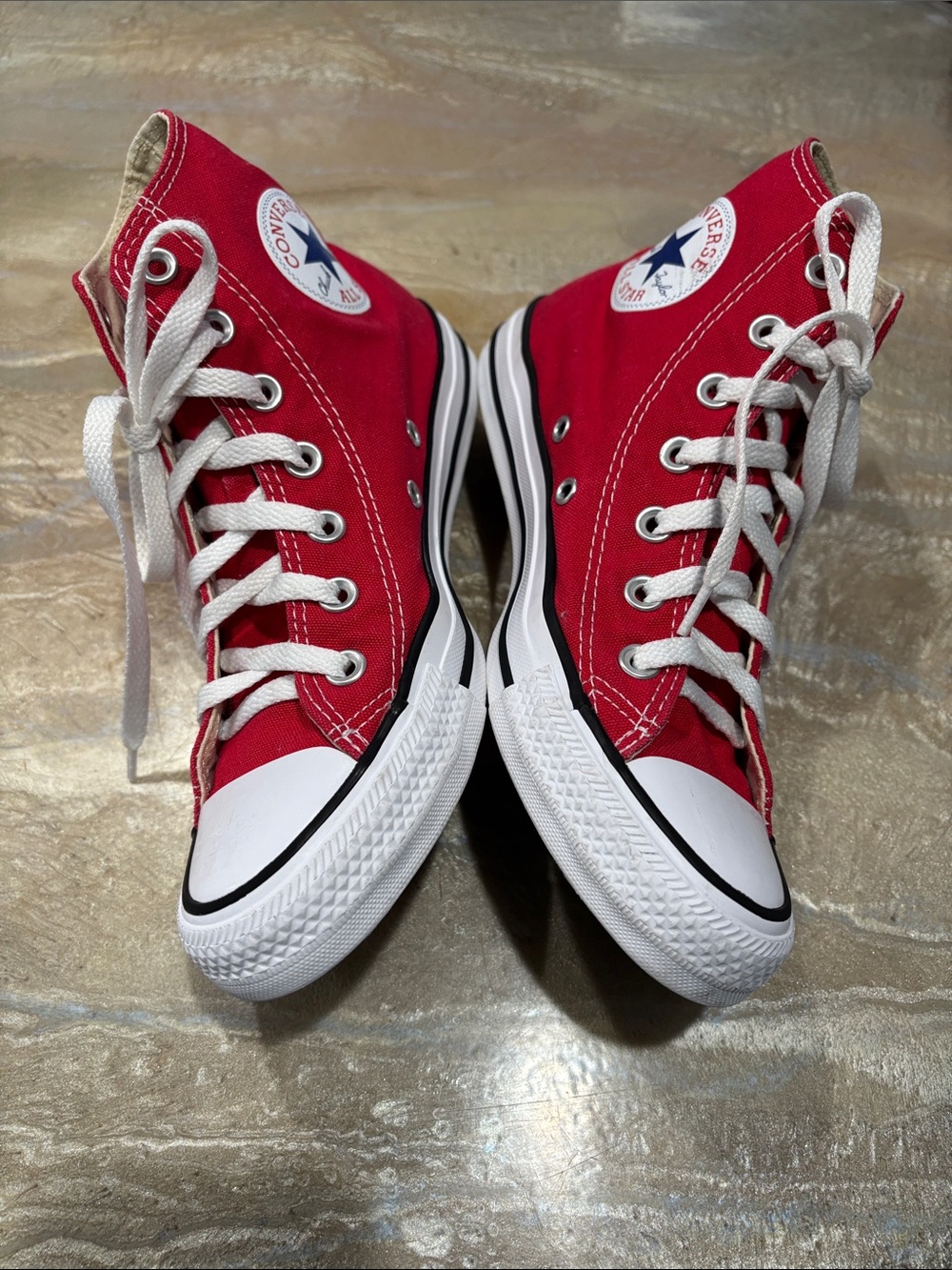 Converse Chuck Taylor All Star High Top Red Sneakers Women’s 7.5 / Men’s 5.5